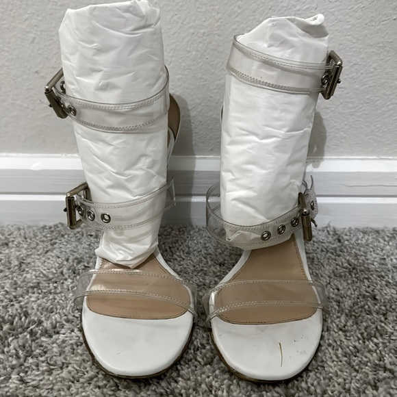 Gianvito Rossi White Sandals - Picture 1 of 6